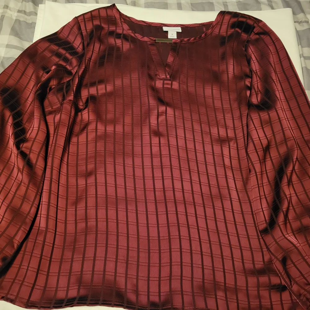 Liz Claiborne Burgundy Plaid Blouse - Picture 1 of 2